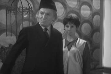 The Doctor and Susan in the TARDIS, in the unaired pilot version of An Unearthly Child